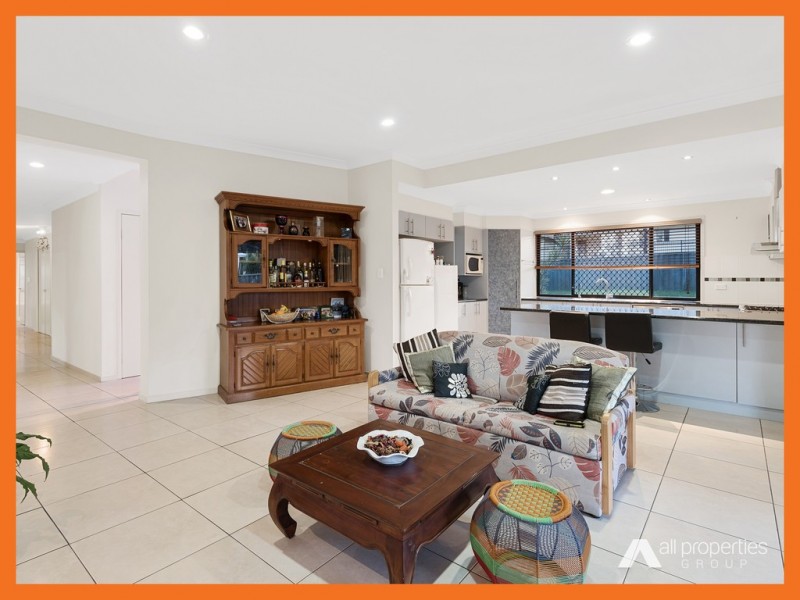 2 Tulloch Street, Bellbird Park QLD 4300