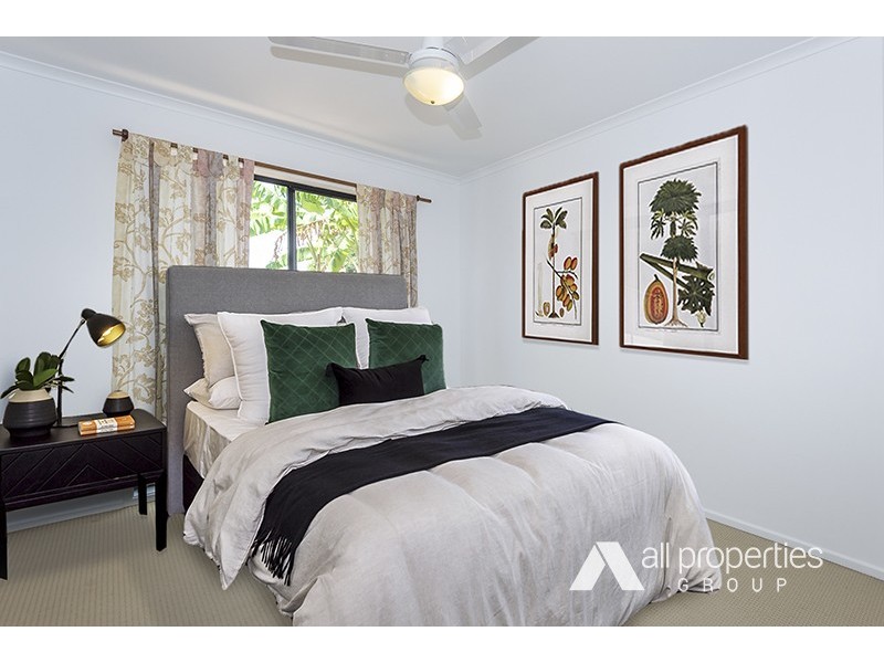 65 Oakview Street, Parkinson QLD 4115