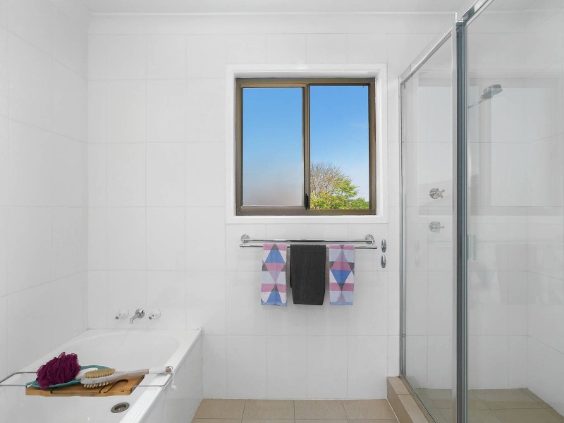 2 Brochet St, Mansfield QLD 4122