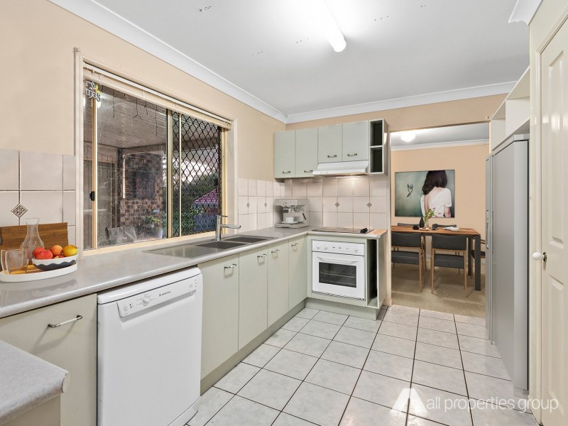 4 Zenith Court, Regents Park QLD 4118
