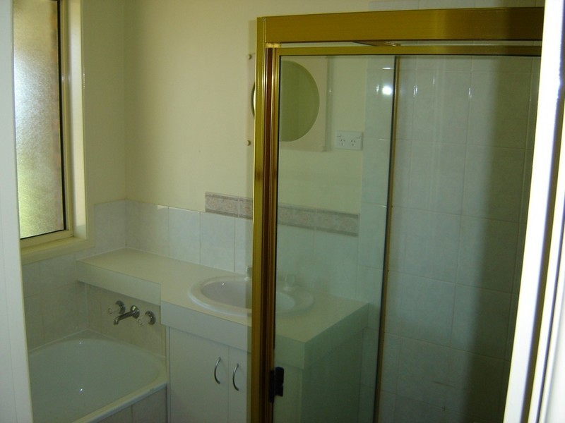 35  Westwood Drive, Hillcrest QLD 4118