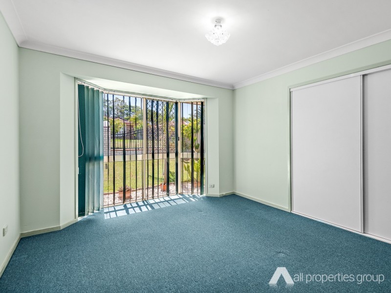 16 Lorraine St, Crestmead QLD 4132