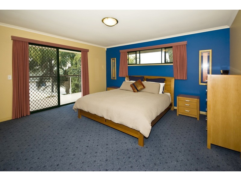 9 Petunia Close, Calamvale QLD 4116