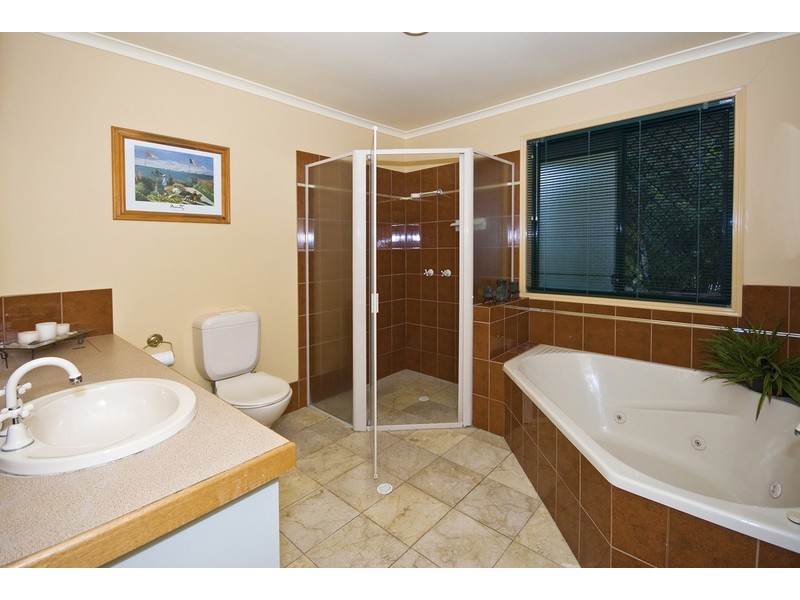 9 Petunia Close, Calamvale QLD 4116