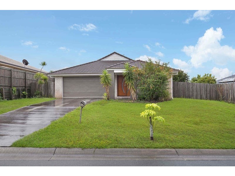 31 CHARLTON PLACE, Regents Park QLD 4118