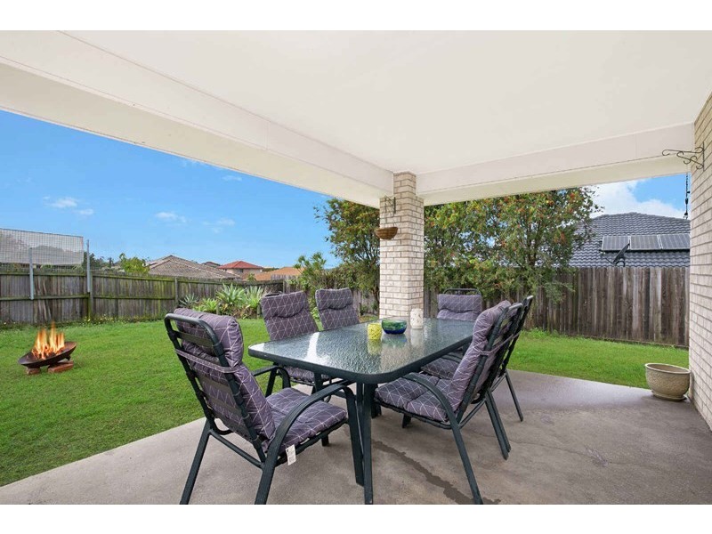 31 CHARLTON PLACE, Regents Park QLD 4118