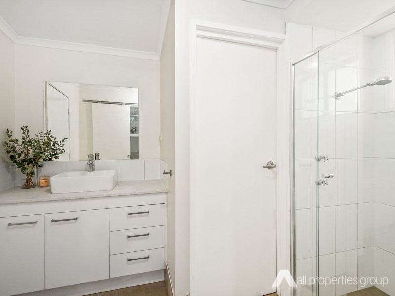 27-29 Gisbourne Street, Forestdale QLD 4118