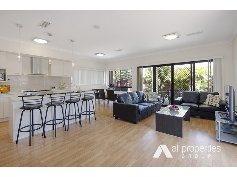 15 Callistemon St, Heathwood QLD 4110