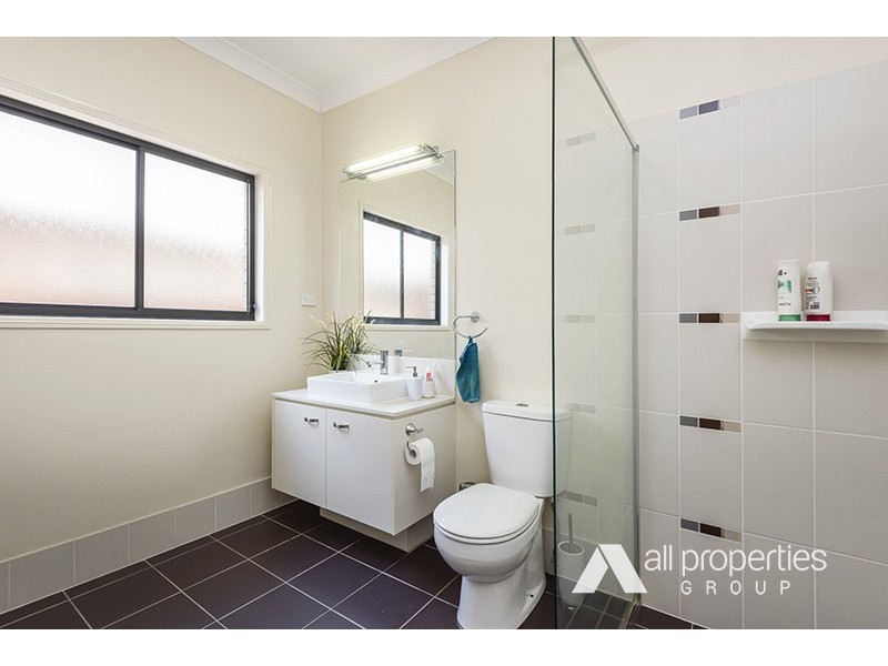 15 Callistemon St, Heathwood QLD 4110