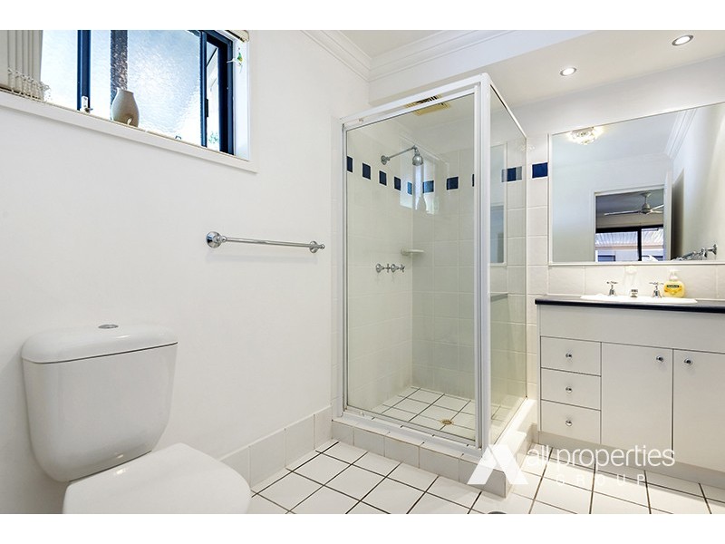 5 Cleland Court, Parkinson QLD 4115