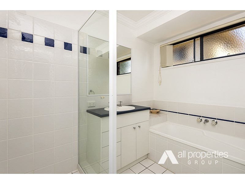 5 Cleland Court, Parkinson QLD 4115