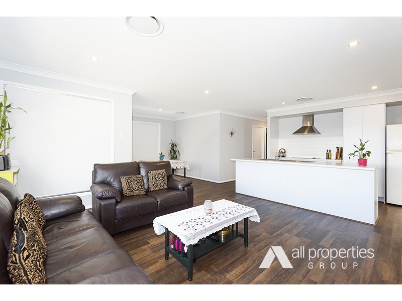 36 Stradbroke Crescent, Springfield Lakes QLD 4300