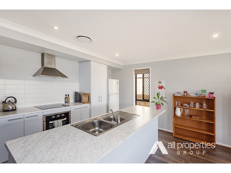 36 Stradbroke Crescent, Springfield Lakes QLD 4300