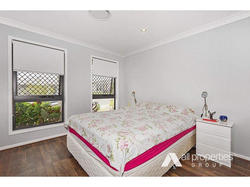 36 Stradbroke Crescent, Springfield Lakes QLD 4300