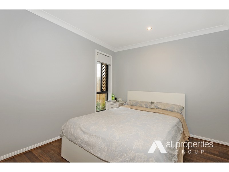 36 Stradbroke Crescent, Springfield Lakes QLD 4300