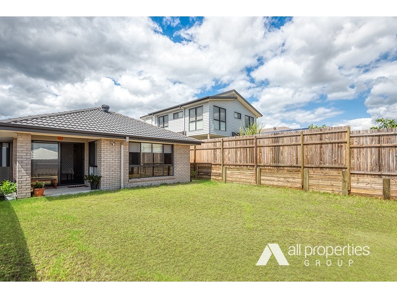 36 Stradbroke Crescent, Springfield Lakes QLD 4300