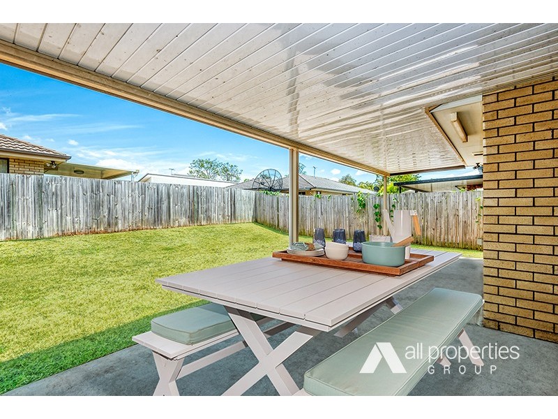 70 Steelwood Street, Heathwood QLD 4110