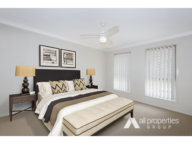 70 Steelwood Street, Heathwood QLD 4110