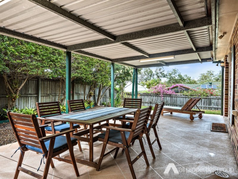 27 Settlers Circuit, Forest Lake QLD 4078