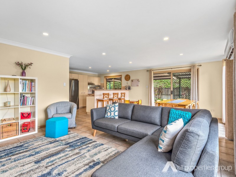 27 Settlers Circuit, Forest Lake QLD 4078