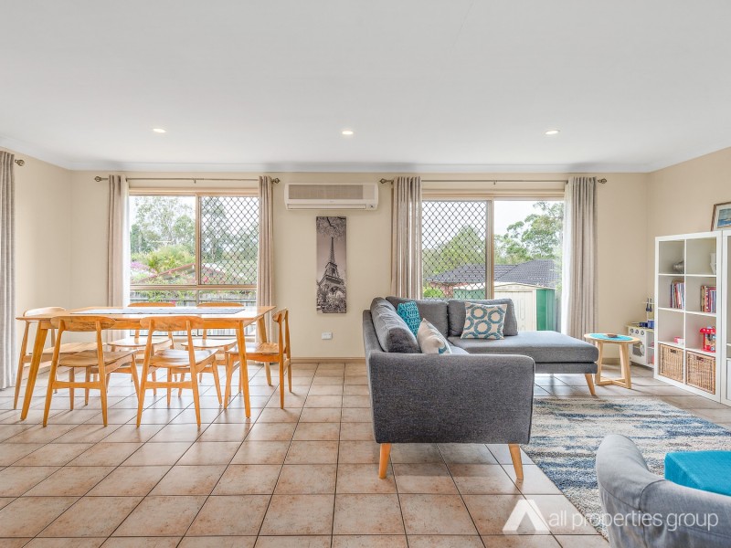 27 Settlers Circuit, Forest Lake QLD 4078