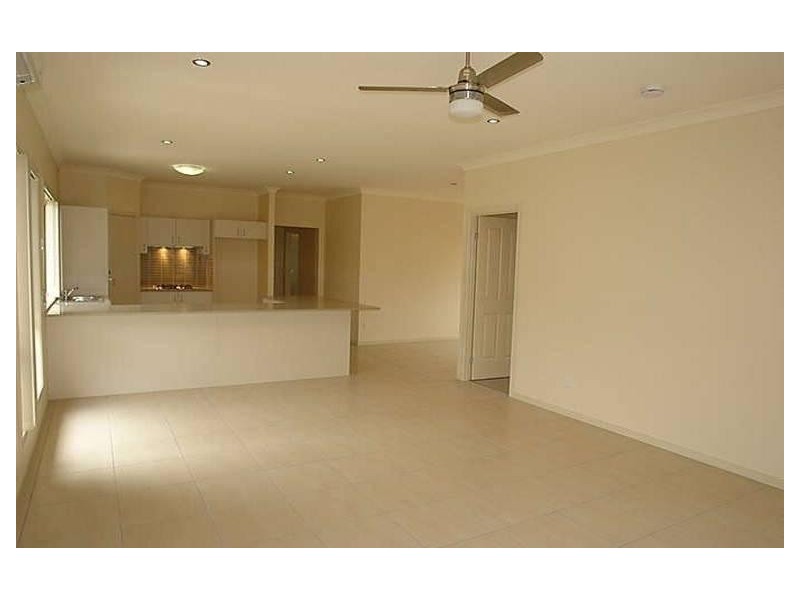 4 Anesbury Street, Doolandella QLD 4077