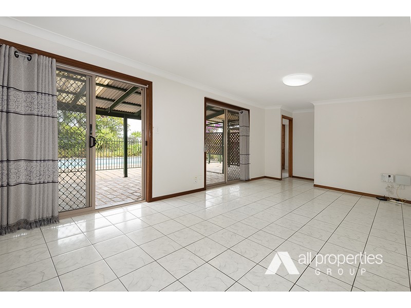 9 Ashford Pl, Parkinson QLD 4115