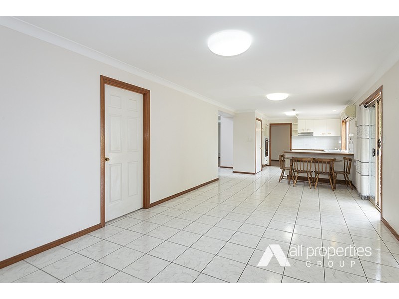 9 Ashford Pl, Parkinson QLD 4115