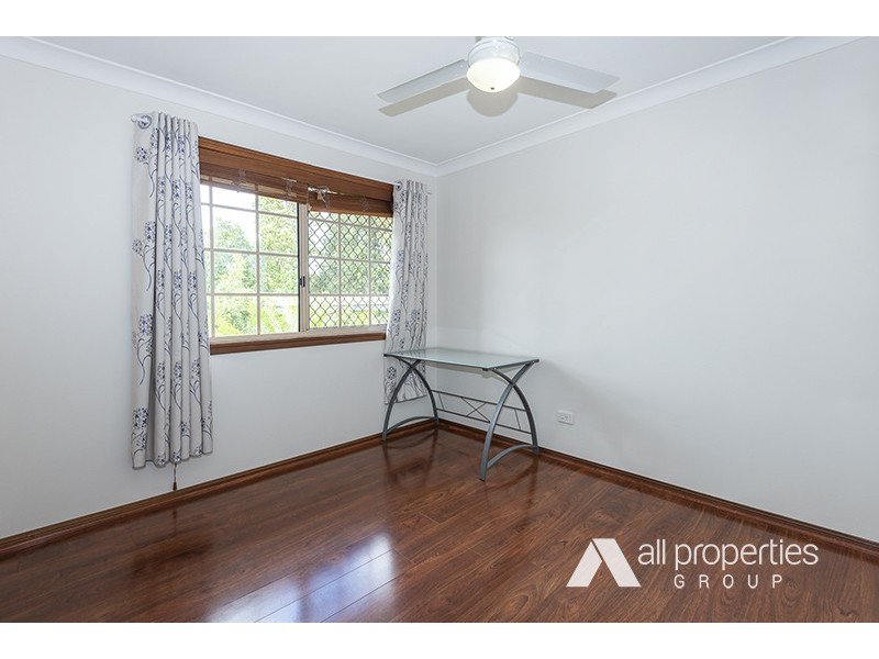 9 Ashford Pl, Parkinson QLD 4115