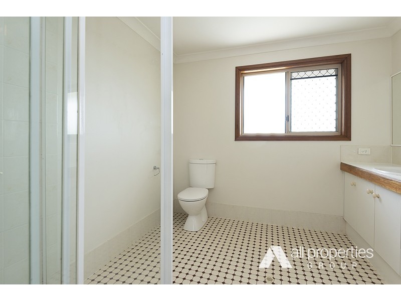 9 Ashford Pl, Parkinson QLD 4115