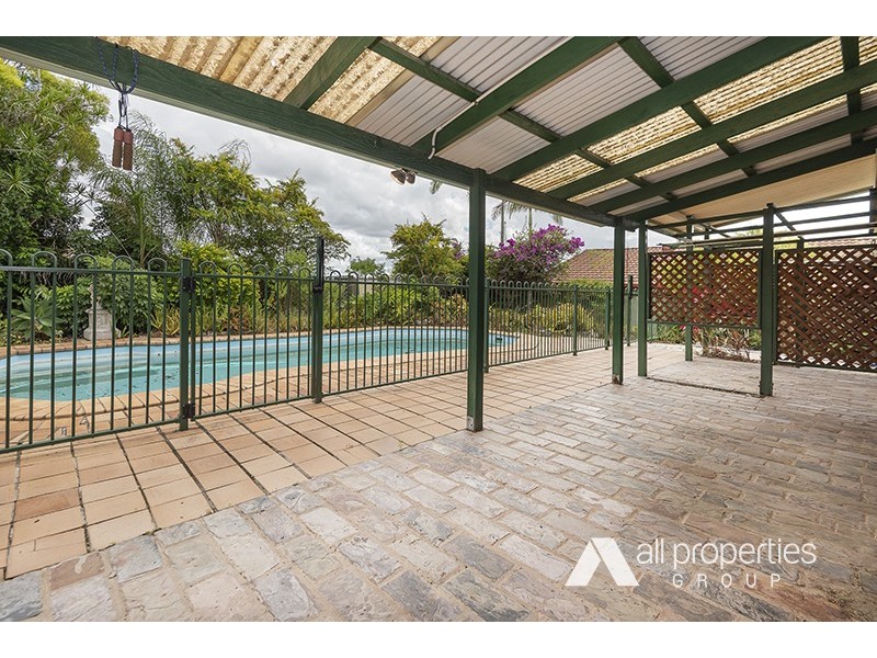 9 Ashford Pl, Parkinson QLD 4115