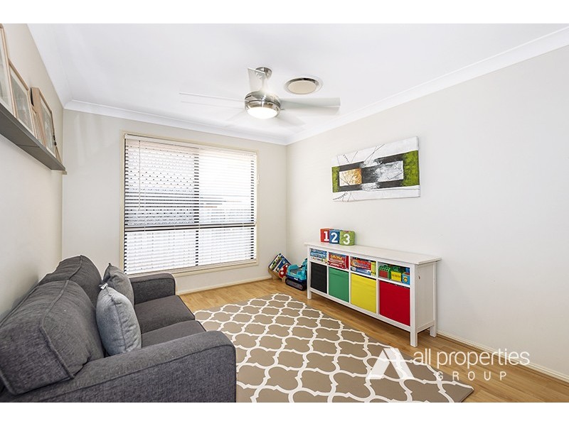 24 Daintree Drive, Parkinson QLD 4115