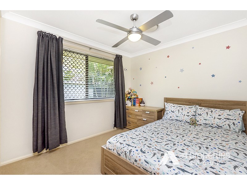 24 Daintree Drive, Parkinson QLD 4115