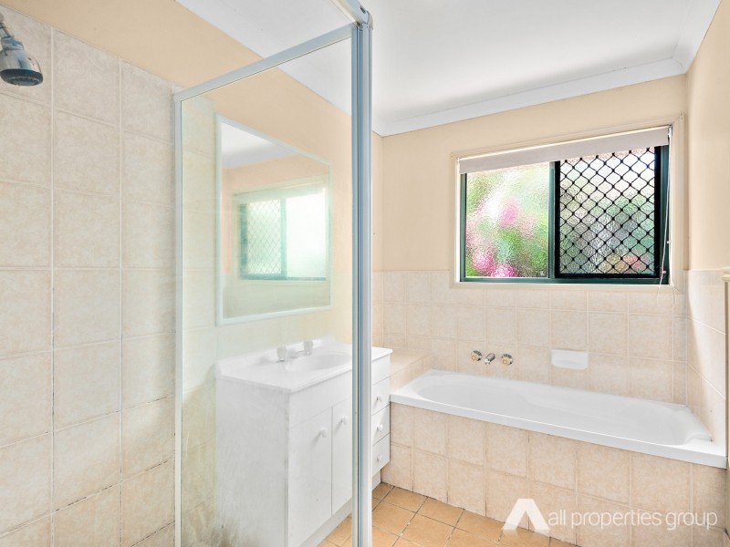 8 Brooke St, Crestmead QLD 4132