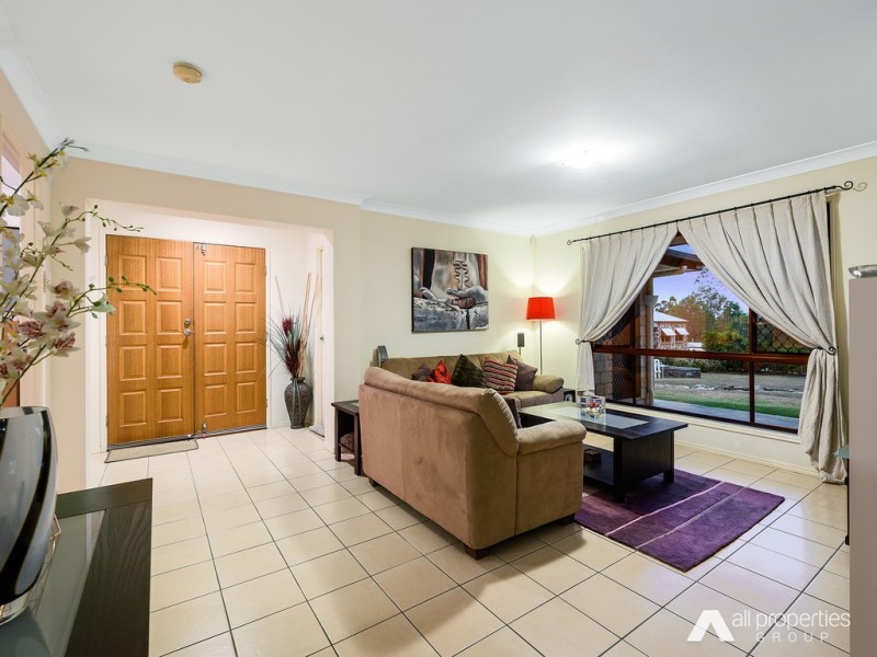 42 Springboard Cres, New Beith QLD 4124