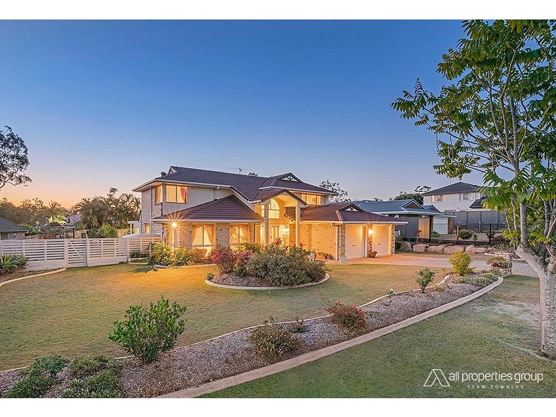 15 Aspen Crescent, Parkinson QLD 4115