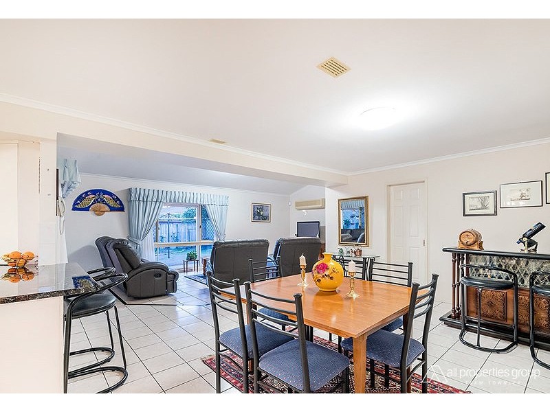 15 Aspen Crescent, Parkinson QLD 4115