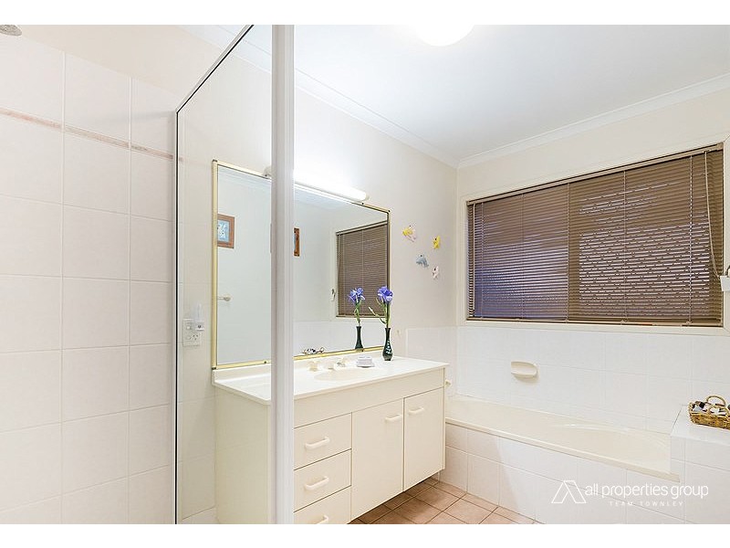 15 Aspen Crescent, Parkinson QLD 4115