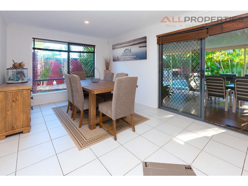 70 Dampier Cres, Drewvale QLD 4116