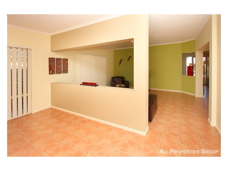 80 Cascades Drive, Forest Lake QLD 4078