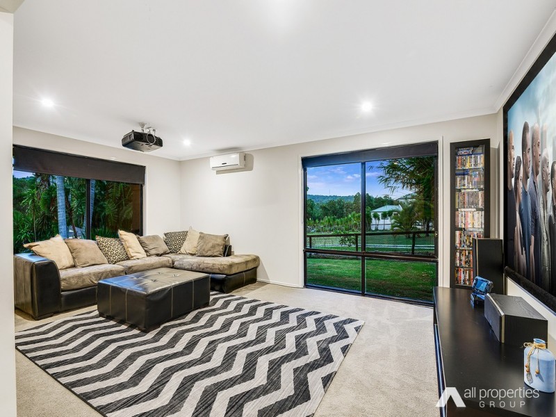 7-9 Cockatiel Court, Greenbank QLD 4124