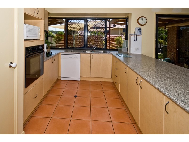 14 Dampier Cres, Drewvale QLD 4116