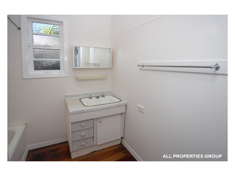 258 Verney Road East, Graceville QLD 4075