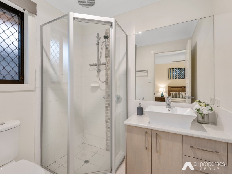 2/2 Sam Place, Thornlands QLD 4164