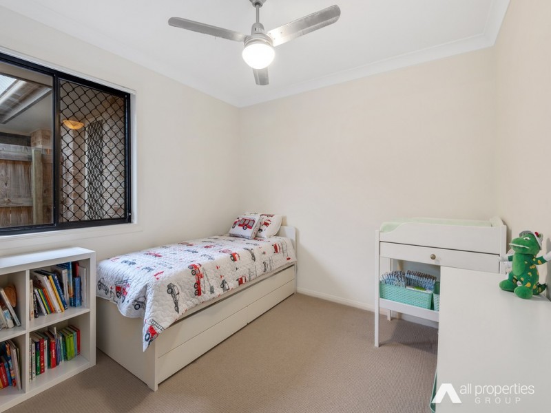 2/2 Sam Place, Thornlands QLD 4164