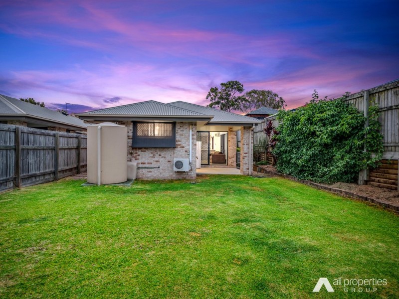 2/2 Sam Place, Thornlands QLD 4164