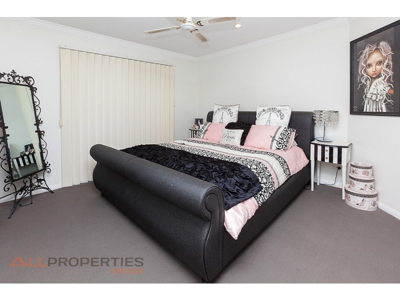 67 St James Street, Forest Lake QLD 4078