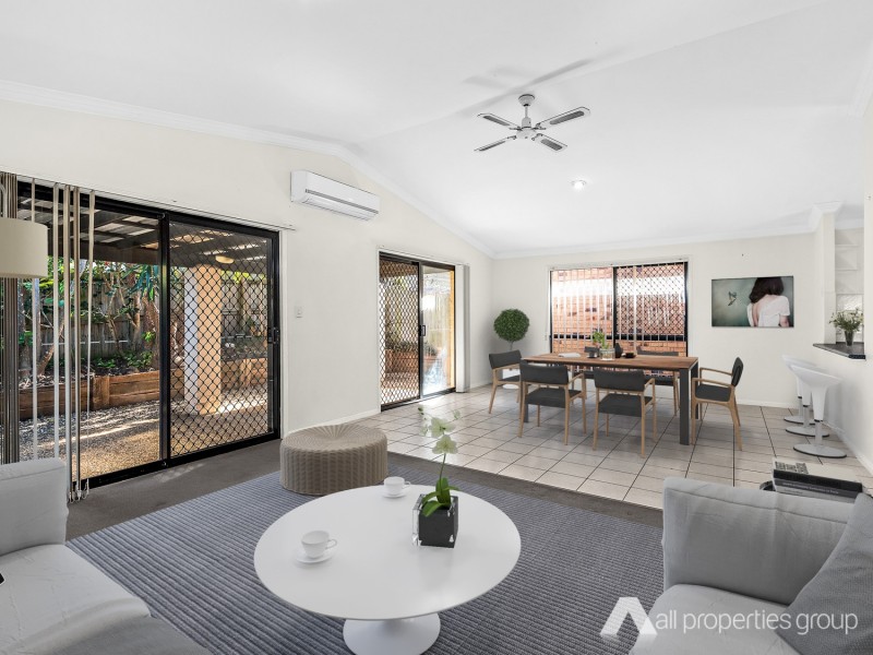 67 St James Street, Forest Lake QLD 4078