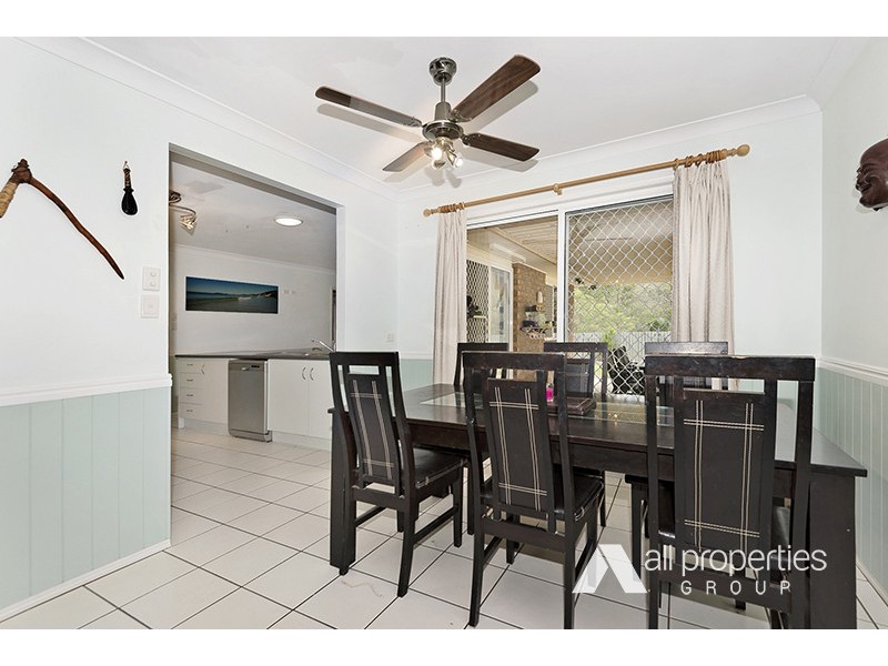 62 HALDHAM CRESCENT, Regents Park QLD 4118