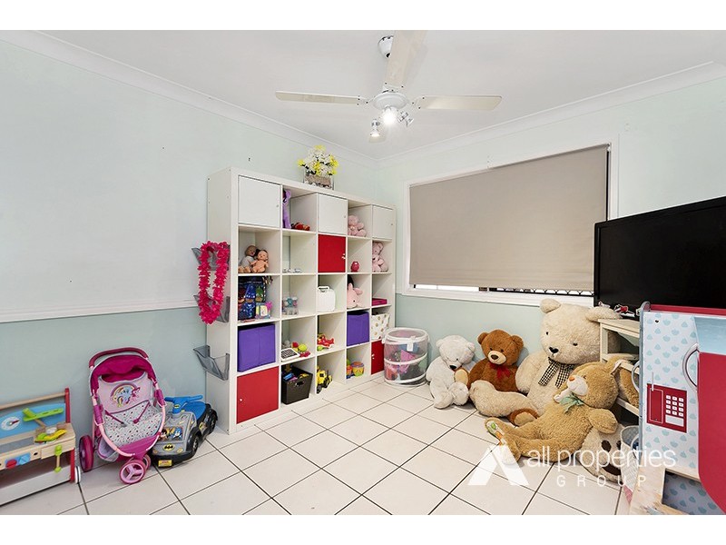 62 HALDHAM CRESCENT, Regents Park QLD 4118